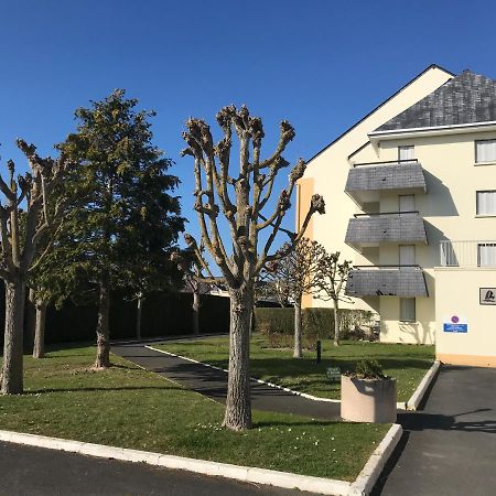 Cabourg - Bel Appartement Lumineux Avec Balcon Dans Residence Privee Экстерьер фото