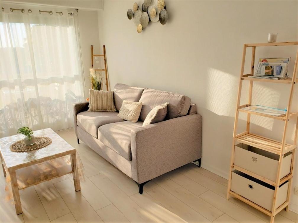 Cabourg - Bel Appartement Lumineux Avec Balcon Dans Residence Privee Экстерьер фото