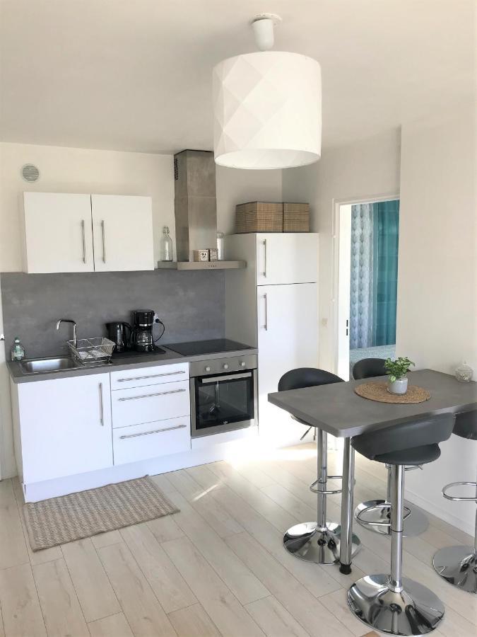Cabourg - Bel Appartement Lumineux Avec Balcon Dans Residence Privee Экстерьер фото